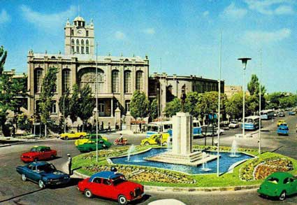 میدان ساعت
